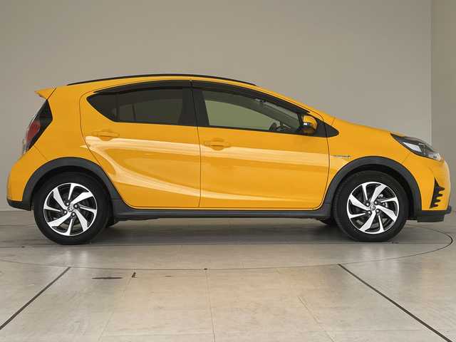 トヨタ アクア クロスオーバー グラム 愛知県 2019(令1)年 4.1万km イエロー トヨタセーフティセンス/純正9型ナビ/バックカメラ/シートヒーター/ハーフレザーシート/純正アルミホイール/純正フロアマット/ルーフレール/LEDヘッドライト/オートマチックハイビーム/ドライブレコーダー/ETC/衝突軽減システム/フルセグ/CD DVD/Bluetooth/ステアリングスイッチ/スマートキー/プッシュスタート