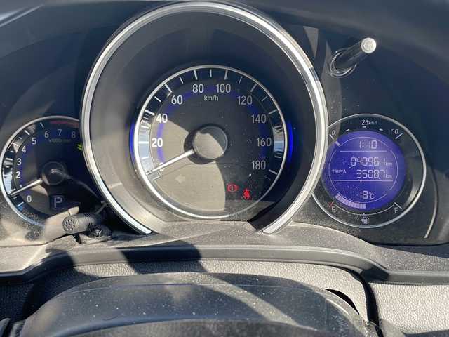 ホンダ フィット 13G Sパッケージ 愛知県 2014(平26)年 4.1万km アトラクトイエローパール ワンオーナー/純正メモリナビ/【フルセグ・DVD再生可・CD・Bluetooth】/バックカメラ/ETC/前方ドライブレコーダー/パドルシフト/横滑り防止機能/電動格納ミラー/ウィンカーミラー/ステアリングスイッチ/ECON/オートライト/純正フロアマット/ドアバイザー/新車保証書/取扱説明書