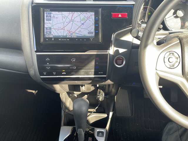 ホンダ フィット 13G Sパッケージ 愛知県 2014(平26)年 4.1万km アトラクトイエローパール ワンオーナー/純正メモリナビ/【フルセグ・DVD再生可・CD・Bluetooth】/バックカメラ/ETC/前方ドライブレコーダー/パドルシフト/横滑り防止機能/電動格納ミラー/ウィンカーミラー/ステアリングスイッチ/ECON/オートライト/純正フロアマット/ドアバイザー/新車保証書/取扱説明書