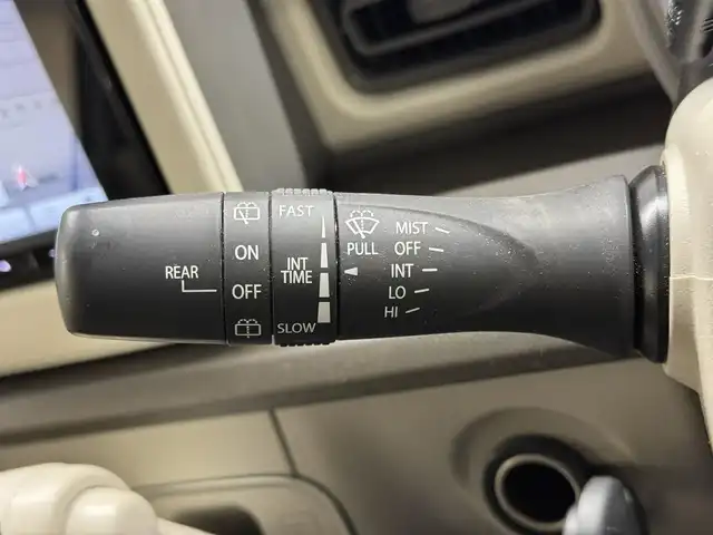 スズキ ラパン L 三重県 2024(令6)年 0.6万km オフブルーM ガソリン/FF/インパネCVT/カロッツェリア 7インチナビ AVIC-RW821-D/（FM/AM/TV/CD/DVD/Bluetooth/SD/USB/iPod/HDMI）/安全装備/・デュアルカメラブレーキサポート/・車線逸脱警報機能/・ふらつき警報機能/・誤発進抑制機能/・後方誤発進抑制機能/・リヤパーキングセンサー/・後退時ブレーキサポート/・標識認識機能（車両進入禁止、はみ出し通行禁止、最高速度、一時停止）/・ハイビームアシスト/など/装備/・シートヒーター（D）/・オートエアコン/・オートライトシステム/・LEDヘッドライト（ハイ/ロー）/・プッシュスタート/・ステアリングスイッチ/・電動格納ドアミラー/・純正ホイールキャップ＆14インチスチールホイール/・保/・スマートキーx1/など