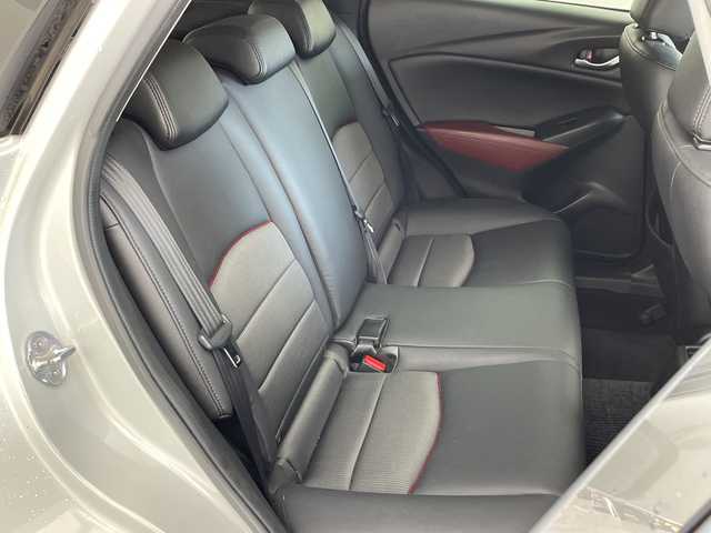 マツダ ＣＸ－３ XD ツーリング 兵庫県 2015(平27)年 7.9万km セラミックM ・純正ナビ（BT/USB)/・バックカメラ/・ETC/・スマートブレーキサポート/・クルーズコントロール/・ブラインドスポットモニター/・ヘッドアップディスプレイ/・ハーフレザーシート/・パドルシフト/・アイドリングストップ/・スマートキー/・純正18インチアルミホイール