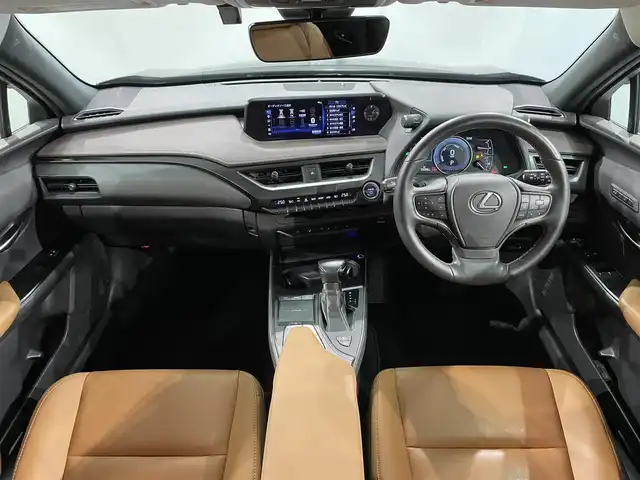 レクサス ＵＸ 250h ブラウンエディション 愛知県 2020(令2)年 2.5万km グラファイトブラックガラスフレーク 純正ナビ/CD/DVD/DTV/Bluetooth/USB/パノラミックビューモニター/ブラウンレザーシート/シートヒーター /パワーシート/メモリシート/ステアリングスイッチ/ステアリングヒーター/レーダークルーズコントロール/レーンキープ/クリアランスソナー/BSM/LEDオートライト/オートハイビーム/ビルトインETC/ドライブレコーダー /スマートキー/スペアキー /カードキー