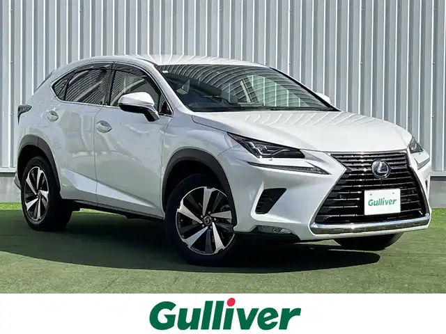 レクサス ＮＸ 300h Iパッケージ 香川県 2018(平30)年 5.7万km ソニッククォーツ 登録時走行距離56357km/純正10.3型ナビ/（フルセグTV/Bluetooth/DVD/MSV/USB/AUX）/バック/サイドカメラ/レクサスセーフティセンス/・プリクラッシュセーフティ/・アダプティブクルーズコントロール/・レーンディパーチャーアラート/・オートマチックハイビーム/クリアランスソナー/3眼LEDヘッドライト/オートライト/フォグライト/革巻きステアリング/ステアリングヒーター/ステアリングスイッチ/パドルシフト/黒革シート/前席シートヒーター/前席パワーシート/運転席メモリー機能/パワーバックドア/電動パーキングブレーキ/オートブレーキホールド/レーダー探知機/ビルトインETC2.0/純正18インチアルミホイール/純正フロアマット/ISOFIX