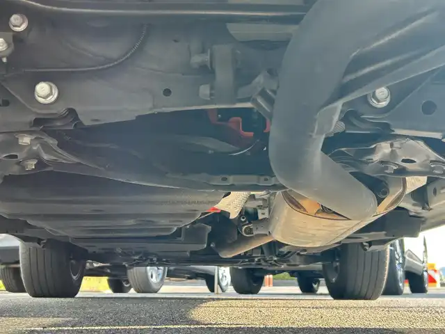 レクサス ＮＸ 300h Iパッケージ 兵庫県 2018(平30)年 5.7万km ソニッククォーツ 純正10.3型ナビ/・BT.TV.AM.FM/バック/サイドカメラ/レクサスセーフティセンス/・プリクラッシュセーフティ/・アダプティブクルーズコントロール/・レーンディパーチャーアラート/・オートマチックハイビーム/クリアランスソナー/3眼LEDヘッドライト/革巻きステアリング/ステアリングヒーター/テアリングスイッチ/パドルシフト/黒革シート/前席シートヒーター/前席パワーシート（メモリー付き）/パワーバックドア/電動パーキングブレーキ/オートブレーキホールド/レーダー探知機/ビルトインETC2.0/純正18インチアルミホイール/純正フロアマット/スペアキー1本/カードキー1枚