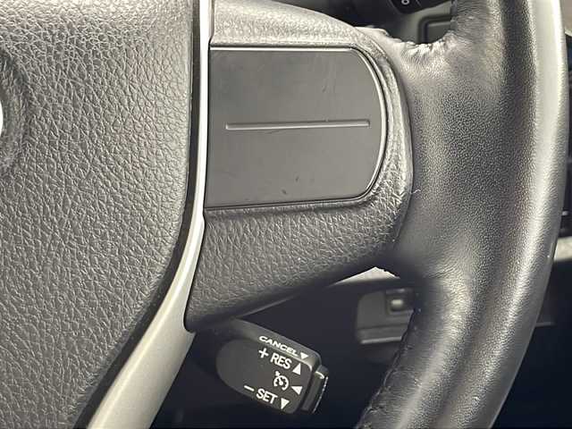 トヨタ エスクァイア ハイブリッド Gi プレミアムパッケージ ブラックテーラード 広島県 2020(令2)年 4.6万km ブラック ワンオーナー/純正SDナビ/フルセグテレビ/バックカメラ/CD/DVD/SD再生/Bluetooth接続/純正12.1インチフリップダウンモニター/ビルトインETC2.0/プッシュスタート/スマートキー（スペアキー1本）/電動格納ウィンカーミラー/純正15インチアルミホイール/ステアリングヒーター/前席シートヒーター/前後コーナーセンサー/クルーズコントロール/LEDヘッドライト/オートマチックハイビーム/トラクションコントロール/パーキングサポートブレーキ/先行車発進告知/レーンディパーチャーアラート/モデリスタエアロ