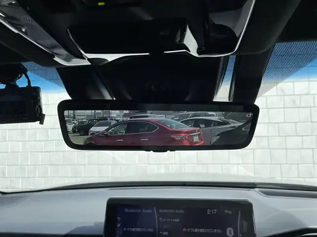 トヨタ ハリアー ハイブリッド Z レザーパッケージ 愛知県 2021(令3)年 2.8万km プレシャスブラックパール ・純正ディスプレイオーディオ（ナビ機能あり）/・フルセグテレビ/・Bluetooth/USB/AUX接続機能/・ETC2.0/・パワーシート（運転席・助手席）/・本革シート/・シートヒーター（運転席・助手席）/・シートベンチレーション（運転席・助手席）/・サンルーフ/・純正フロアマット/・パワーシート/・純正19インチアルミホイール/・純正LEDヘッドライト/・オートマチックハイビーム/・衝突軽減ブレーキ/・コーナーセンサー/・レーンキープアシスト/・ブラインドスポットモニター/・電動パーキングブレーキ/・ブレーキホールド/・純正デジタルインナーミラー（後方撮影）/・社外ドライブレコーダー（前方向）/・充電用USBポート（2個）/・MTモード付きCVT/・アダプティブクルーズコントロール/・スマートキー/・プッシュスタート/・デュアルオートエアコン