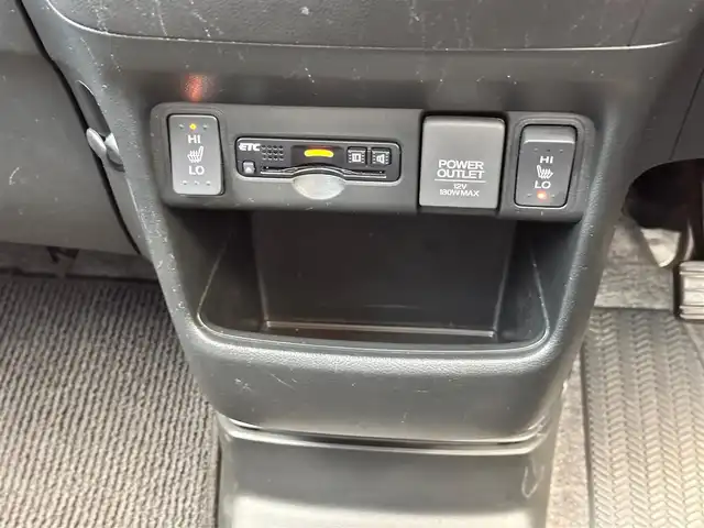 ホンダ Ｎ ＢＯＸ カスタム ターボ SSパッケージ 宮城県 2017(平29)年 8.8万km プレミアムホワイトパールⅡ シティブレーキアクティブシステム/純正8インチナビ（VXM-175VFEi）/・CD/DVD/・Bluetooth/・フルセグTV/バックカメラ/ビルトインETC/両側パワースライドドア/ハーフレザーシート/シートヒーター/革巻きステアリング/クルーズコントロール/パドルシフト/ステアリングスイッチ/HIDヘッドランプ/フォグランプ/オートライト/スマートキー/プッシュスタート/電動格納ミラー/純正15インチAW/純正フロアマット/ドアバイザー/W/サイド/カーテンエアバッグ