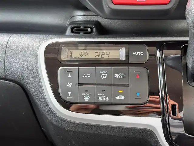 ホンダ Ｎ ＢＯＸ カスタム ターボ SSパッケージ 宮城県 2017(平29)年 8.8万km プレミアムホワイトパールⅡ シティブレーキアクティブシステム/純正8インチナビ（VXM-175VFEi）/・CD/DVD/・Bluetooth/・フルセグTV/バックカメラ/ビルトインETC/両側パワースライドドア/ハーフレザーシート/シートヒーター/革巻きステアリング/クルーズコントロール/パドルシフト/ステアリングスイッチ/HIDヘッドランプ/フォグランプ/オートライト/スマートキー/プッシュスタート/電動格納ミラー/純正15インチAW/純正フロアマット/ドアバイザー/W/サイド/カーテンエアバッグ