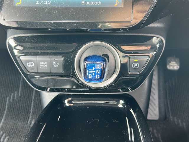 トヨタ プリウス ＰＨＶ A ユーティリティプラス 福島県 2018(平30)年 2.8万km グレーメタリック 純正１１．６インチ縦型ナビ　フルセグ　バックＣ　Ｂｌｕｅｔｏｏｔｈ　シートヒーター　レーダークルーズ　デジタルミラー型ドラレコ　ＥＴＣ２．０　純正１５ＡＷ　ＡＣ１００Ｖ電源　オート４眼ＬＥＤライト