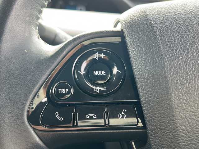 トヨタ プリウス ＰＨＶ A ユーティリティプラス 福島県 2018(平30)年 2.8万km グレーメタリック 純正１１．６インチ縦型ナビ　フルセグ　バックＣ　Ｂｌｕｅｔｏｏｔｈ　シートヒーター　レーダークルーズ　デジタルミラー型ドラレコ　ＥＴＣ２．０　純正１５ＡＷ　ＡＣ１００Ｖ電源　オート４眼ＬＥＤライト