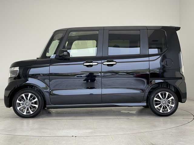 ホンダ Ｎ ＢＯＸ カスタム 愛知県 2024(令6)年 0.1万km クリスタルブラックパール ホンダセンシング/衝突軽減システム/純正SDナビ/レーダークルーズコントロール/シートヒーター/フルセグ/CD/DVD/Bluetooth/バックカメラ/コーナーセンサー/純正アルミホイール/LEDヘッドライト/パワースライドドア/オートマチックハイビーム/ステアリングスイッチ/スマートキー/プッシュスタート