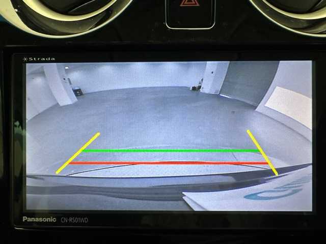 日産 ノート X DIG－S Vセレ +セーフ 兵庫県 2015(平27)年 8.5万km スーパーブラック 社外メモリナビ（Bluetooth/CD/DVD)/バックカメラ/アイドリングストップ/ドアバイザー/純正フロアマット/エマージェンシーブレーキ/LEDヘッドライト/フォグランプ/オートライト/スマートキー/プッシュスタート