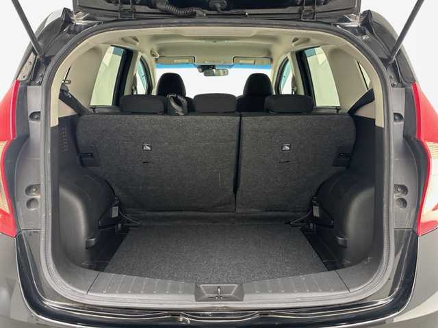 日産 ノート X DIG－S Vセレ +セーフ 兵庫県 2015(平27)年 8.5万km スーパーブラック 社外メモリナビ（Bluetooth/CD/DVD)/バックカメラ/アイドリングストップ/ドアバイザー/純正フロアマット/エマージェンシーブレーキ/LEDヘッドライト/フォグランプ/オートライト/スマートキー/プッシュスタート