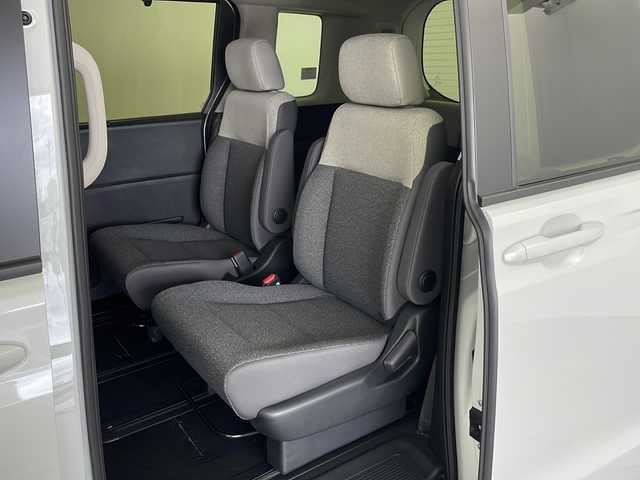 ホンダ フリード ハイブリット e:HEV AIR 新潟県 2025(令7)年 0.1万km未満 プラチナホワイトパール 4WD/純正9インチメモリナビ/(LXM-242ZFNi)/(フルセグ.Bluetooth.AppleCarPlay.AndroidAuto)/バックカメラ/ステアリングリモコン/LEDオートライト/両側パワースライドドア/ワイパーデアイサー/電動格納ウィンカーミラー/前席シートヒーター/プッシュスタート/スマートキー×2