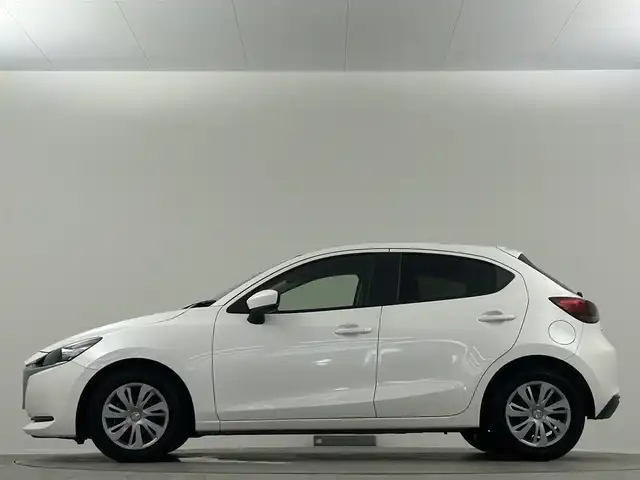 マツダ マツダ２ 15S 埼玉県 2020(令2)年 0.6万km スノーフレイクホワイトパールマイカ 純正ナビ　Ａｐｐｌｅ　Ｃａｒ　Ｐｌａｙ　Ｂｌｕｅｔｏｏｔｈ　衝突軽減システム　オートハイビーム　コーナーセンサー プッシュスタート BSM アイドリングストップ 純正LEDヘッドライト ETC
