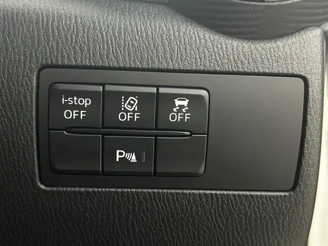 マツダ マツダ２ 15S 埼玉県 2020(令2)年 0.6万km スノーフレイクホワイトパールマイカ 純正ナビ　Ａｐｐｌｅ　Ｃａｒ　Ｐｌａｙ　Ｂｌｕｅｔｏｏｔｈ　衝突軽減システム　オートハイビーム　コーナーセンサー プッシュスタート BSM アイドリングストップ 純正LEDヘッドライト ETC