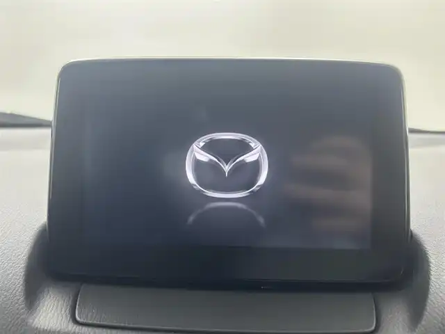 マツダ マツダ２ 15S 埼玉県 2020(令2)年 0.6万km スノーフレイクホワイトパールマイカ 純正ナビ　Ａｐｐｌｅ　Ｃａｒ　Ｐｌａｙ　Ｂｌｕｅｔｏｏｔｈ　衝突軽減システム　オートハイビーム　コーナーセンサー プッシュスタート BSM アイドリングストップ 純正LEDヘッドライト ETC