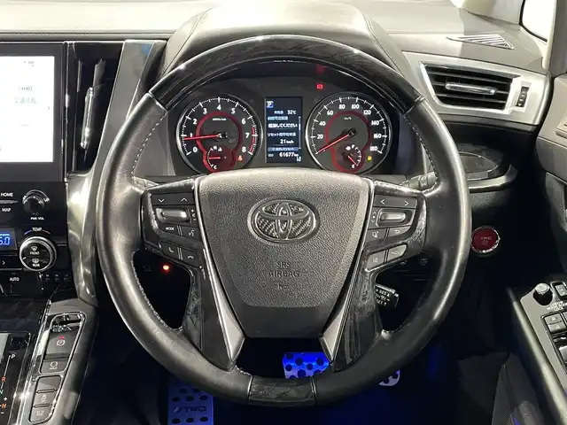 トヨタ アルファード S Cパッケージ 愛知県 2020(令2)年 6.2万km ブラック 純正９インチディスプレイナビ　/（AM/FM/CD・DVD再生/SD/フルセグTV/USB)/ＪＢＬサウンド　/ツインムーンルーフ　/純正エアロ　/寒冷地仕様　/アラウンドビューモニター　/ＡＣ１００Ｖ　/ＣＤ・ＤＶＤデッキ　/トヨタセーフティセンス　/　　-プリクラッシュセーフティ/　　-レーントレーニングアシスト/　　-クリアランスソナー/　　-ロードサインアシスト/　　-ブラインドスポットモニター/　　-先行車発進通知/アドバンスパーク　/両側パワースライドドア/ビルトインＥＴＣ2.0/三眼LEDヘッドライト/シートベンチレーション/シートヒーター/メモリー機能付パワーシート/ドライブレコーダー/デジタルインナーミラー/ステアリングヒーター/シーケンシャルターンランプ/カーテシランプ