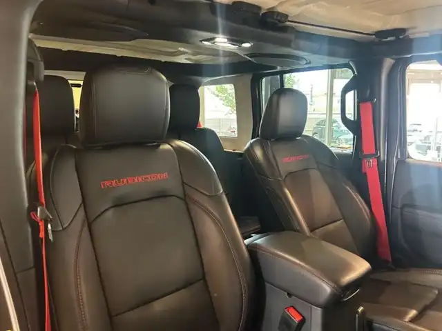 クライスラー・ジープ ラングラー アンリミテッド ルビコンRECON 道央・札幌 2020(令2)年 2.2万km グラニトクリスタル 全国200台限定車/グラナイトクリスタルメタリックは100台/Mopar製2インチリフトキット/ブラックカラーフロントグリル/Mopar製ヒンジゲートレインフォースメント/ブラックデカール/レッドカラーシートベルト/ステップアシスト付ヘビーデューティーロックスライダー/Uconnectナビ/フルセグTV/USB/Bluetooth/フロント/サイド/バックカメラ/ACC/LEDヘッドライト/本革シート/シートヒーター/ALPINE製スピーカー/ステアリングヒーター