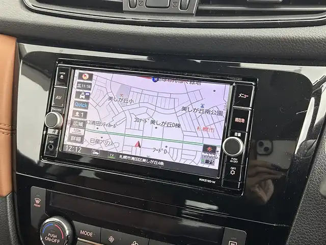 日産 エクストレイル 20Xi レザーエディション 道央・札幌 2020(令2)年 6.2万km ブリリアントホワイトパール ・ワンオーナー/・４WD/・純正SDナビ/　BT/CD/DVD/USB/SD/iPod/AUX/フルセグ/・ビルトインETC/・純正前方ドライブレコーダー/・全方位カメラ/・デジタルインナーミラー/・プロパイロット/・レーダークルーズコントロール/・衝突軽減ブレーキ/・横滑り防止/・レーンキープアシスト/・ダウンヒルアシストコントロール/・前後コーナーセンサー/・電動リアゲート/・レザーシート/・前席シートヒーター/・前席パワーシート/・LEDヘッドライト/・オートライト/・オートマチックハイビーム/・ヘッドライトレベライザー/・プッシュスタート/・スマートキー/・取扱説明書/・保証書