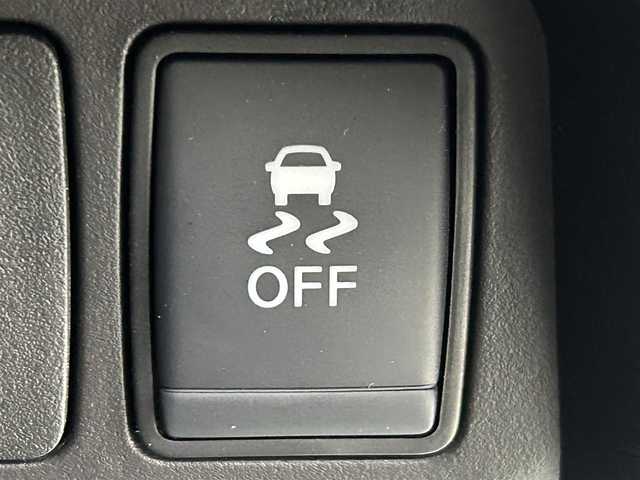 日産 エクストレイル 20Xi レザーエディション 道央・札幌 2020(令2)年 6.2万km ブリリアントホワイトパール ・ワンオーナー/・４WD/・純正SDナビ/　BT/CD/DVD/USB/SD/iPod/AUX/フルセグ/・ビルトインETC/・純正前方ドライブレコーダー/・全方位カメラ/・デジタルインナーミラー/・プロパイロット/・レーダークルーズコントロール/・衝突軽減ブレーキ/・横滑り防止/・レーンキープアシスト/・ダウンヒルアシストコントロール/・前後コーナーセンサー/・電動リアゲート/・レザーシート/・前席シートヒーター/・前席パワーシート/・LEDヘッドライト/・オートライト/・オートマチックハイビーム/・ヘッドライトレベライザー/・プッシュスタート/・スマートキー/・取扱説明書/・保証書