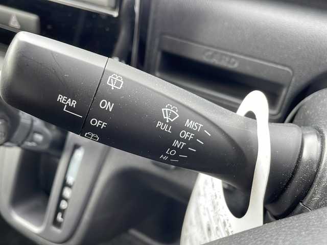 スズキ ワゴンＲ スティングレー HYBRID X 岩手県 2018(平30)年 3.8万km ピュアホワイトP ワンオーナー/社外ディスプレイオーディオ/AM/FM/CD/DVD/Bluetooth/バックカメラ/ドライブレコーダー/衝突被害軽減ブレーキ/レーンキープアシスト/横滑り防止装置/アイドリングストップ/シートヒーター/オートライト/LEDヘッドライト/フォグランプ/スマートキー/プッシュスタート/電動格納ミラー/純正１４インチAW/純正フロアマット/純正ドアバイザー/エンジンスターター/ヘッドアップディスプレイ