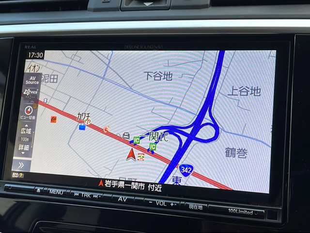 スバル レヴォーグ 2．0STIスポーツアイサイト 岩手県 2017(平29)年 2.4万km クリスタルホワイトP 純正ナビ/AM/FM/CD/DVD/Bluetooth/フルセグ/サイド/バックカメラ/ビルトインETC/ドライブレコーダー/レーダー/クルーズコントロール/衝突被害軽減ブレーキ/レーンキープアシスト/横滑り防止装置/アイドリングストップ/パワーシート/シートヒーター/オートライト/オートハイビーム/LEDヘッドライト/フォグランプ/スマートキー/キーレスキー/プッシュスタート/電動格納ミラー/純正18インチAW/純正フロアマット/純正ドアバイザー/保証書