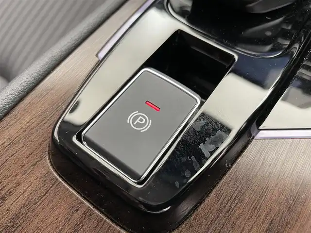 日産 オーラ G レザーエディション 滋賀県 2023(令5)年 1.2万km 黒 純正9インチナビ/Bluetooth/USB/AppleCarPlay/フルセグテレビ/アラウンドビューモニター/プロパイロット/全方位運転支援システム/・インテリジェントエマージェンシーブレーキ/・踏み間違い衝突防止アシスト/・標識検知機能/・前方衝突予測警報/・車線逸脱警報/・ふらつき警報/・車線逸脱防止支援システム/・エマージェンシーストップシグナル/インテリジェントルームミラー/ビルトインETC2.0/ドライブレコーダー/置くだけ充電/BOSEサウンドシステム/LEDヘッドライト/オートライト/プシュスタート/スマートキー