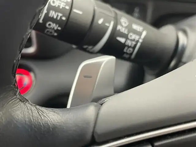 ホンダ オデッセイ アブソルート EX 埼玉県 2021(令3)年 2.2万km プラチナホワイトパール 純正１０インチナビ　フリップダウンモニター　マルチビューカメラ　ＢＳＭ　ビルトインＥＴＣ２．０　前後ドライブレコーダー　ホンダセンシング　アダクティブクルーズコントロール　シートヒーター　ＨＤＭＩ