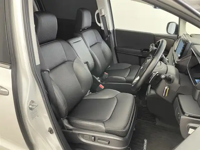 ホンダ オデッセイ アブソルート EX 埼玉県 2021(令3)年 2.2万km プラチナホワイトパール 純正１０インチナビ　フリップダウンモニター　マルチビューカメラ　ＢＳＭ　ビルトインＥＴＣ２．０　前後ドライブレコーダー　ホンダセンシング　アダクティブクルーズコントロール　シートヒーター　ＨＤＭＩ