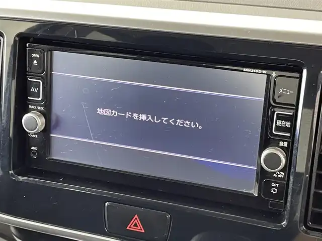 日産 デイズ ルークス X Vセレクション 群馬県 2016(平28)年 7.9万km ホワイトパール 禁煙車　純正ナビ　ＢＴ　フルセグ　フリップダウンモニター　全方位カメラ　両側パワスラ　衝突軽減　ドライブレコーダー　アイドリングストップ　横滑り防止　オートエアコン　Ｐスタート　ステアリングスイッチ