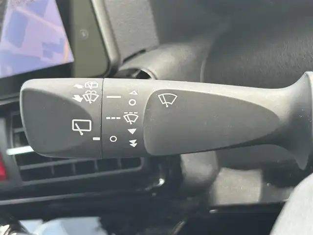 ダイハツ タント カスタム RS スタイルセレクション 愛知県 2022(令4)年 3.7万km ブラックマイカメタリック ワンオーナー/サイドバイザー/純正フロアマット/純正SDナビ/FM/AM/フルセグTV/BT/DISC/HDMI/SD/USB/アラウンドビューモニター/純正ドラレコ/ビルトインETC/クルコン/衝突被害軽減ブレーキ/レーンキープアシスト/パーキングアシスト/アイドリングストップ/クリアランスソナー/LEDヘッドライト/オートライト/保証書/取扱説明書/スマートキー/スペアキー