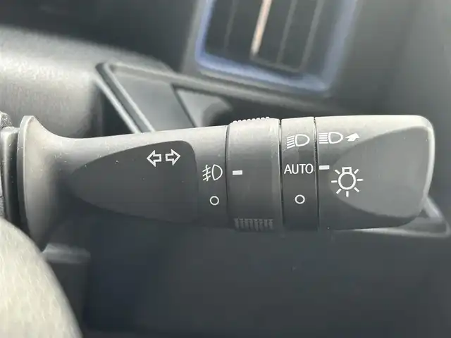 ダイハツ タント カスタム RS スタイルセレクション 愛知県 2022(令4)年 3.7万km ブラックマイカメタリック ワンオーナー/サイドバイザー/純正フロアマット/純正SDナビ/FM/AM/フルセグTV/BT/DISC/HDMI/SD/USB/アラウンドビューモニター/純正ドラレコ/ビルトインETC/クルコン/衝突被害軽減ブレーキ/レーンキープアシスト/パーキングアシスト/アイドリングストップ/クリアランスソナー/LEDヘッドライト/オートライト/保証書/取扱説明書/スマートキー/スペアキー