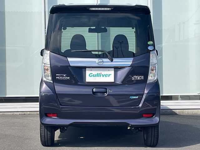 日産 デイズ ルークス ハイウェイスターX 神奈川県 2016(平28)年 5.6万km プレミアムパープルP 純正ナビ（MC315D-W）/フルセグ/Bluetooth/CD/DVD/USB/片側パワースライドドア　/ETC　/ドライブレコーダー　/キセノンヘッドライト　/フォグライト　/電動格納ミラー　/純正フロアマット　/純正アルミホイール　/ABS　/横滑り防止装置　/衝突被害軽減システム/Wエアバック