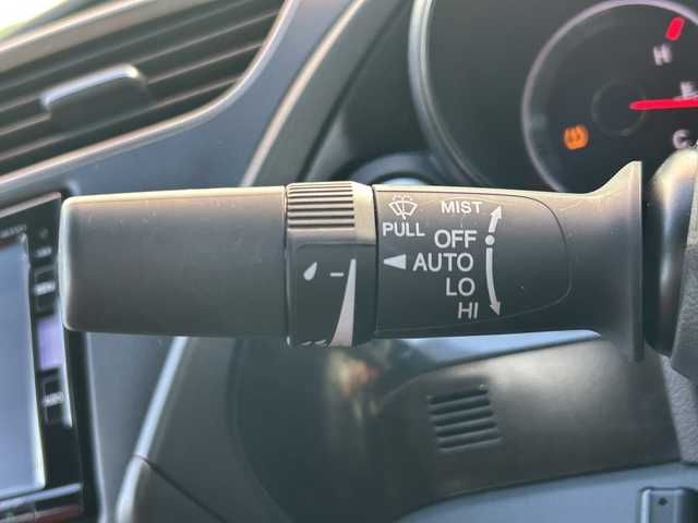 ホンダ シビック タイプR 和歌山県 2016(平28)年 9.1万km チャンピオンシップホワイト 純正7インチナビ/Bluetooth/USB/バックカメラ/ETC2.0/前後ドライブレコーダー/クルーズコントロール/革巻きステアリング/ステアリングスイッチ/LEDヘッドライト/フォグランプ/オートライト/純正19インチAW/純正フロアマット/プッシュスタート/スマートキー/スペアキー/取扱説明書