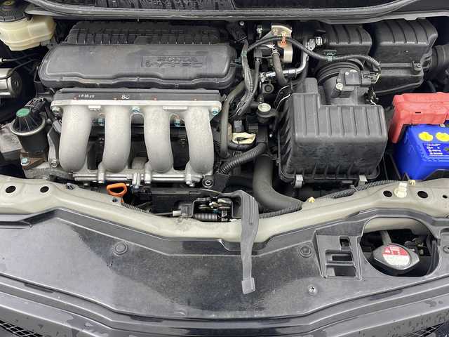 ホンダ フィット RS 栃木県 2010(平22)年 10.5万km クリスタルブラックパール 無限グリル/無限リアスポイラー/純正ナビ/　　CD/DVD/AM/FM/バックカメラ/ビルトインETC/純正フロアマット/レカロシート/オートライト/HID/リモコンキー/保証書・取説
