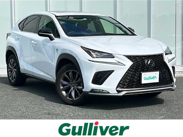 レクサス ＮＸ 300 Fスポーツ 福岡県 2020(令2)年 2万km ホワイトノーヴァガラスフレーク メーカーナビ/【AM/FM/CD/DVD/SD/USB/BT/フルセグTV】/アラウンドビューモニター/サンルーフ/3眼LEDヘッドライト/レクサスセーフティ・レーダークルーズコントロール/ブラインドスポットモニター/パワーバックドア/前席シートヒーター＆エアシート/前席パワーシート/ステアリングヒーター/パドルシフト/ステアリングスイッチ/電動格納ミラー/電動パーキングブレーキ/置くだけ充電