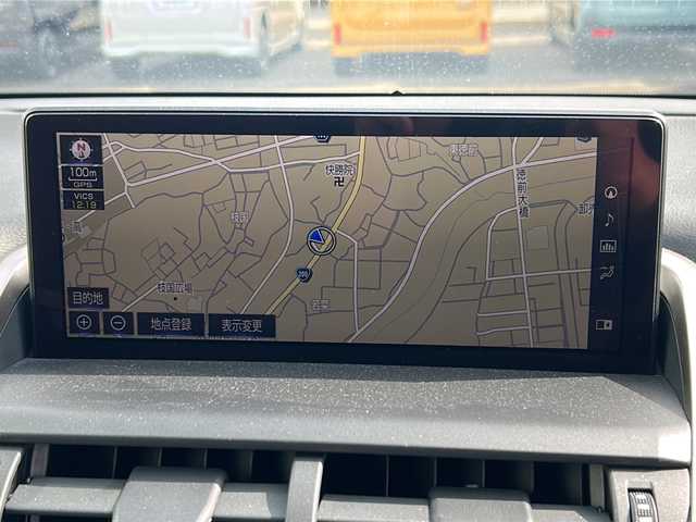 レクサス ＮＸ 300 Fスポーツ 福岡県 2020(令2)年 2万km ホワイトノーヴァガラスフレーク メーカーナビ/【AM/FM/CD/DVD/SD/USB/BT/フルセグTV】/アラウンドビューモニター/サンルーフ/3眼LEDヘッドライト/レクサスセーフティ・レーダークルーズコントロール/ブラインドスポットモニター/パワーバックドア/前席シートヒーター＆エアシート/前席パワーシート/ステアリングヒーター/パドルシフト/ステアリングスイッチ/電動格納ミラー/電動パーキングブレーキ/置くだけ充電