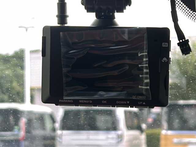 レクサス ＮＸ 300 Fスポーツ 福岡県 2020(令2)年 2万km ホワイトノーヴァガラスフレーク メーカーナビ/【AM/FM/CD/DVD/SD/USB/BT/フルセグTV】/アラウンドビューモニター/サンルーフ/3眼LEDヘッドライト/レクサスセーフティ・レーダークルーズコントロール/ブラインドスポットモニター/パワーバックドア/前席シートヒーター＆エアシート/前席パワーシート/ステアリングヒーター/パドルシフト/ステアリングスイッチ/電動格納ミラー/電動パーキングブレーキ/置くだけ充電