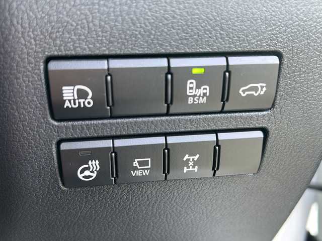 レクサス ＮＸ 300 Fスポーツ 福岡県 2020(令2)年 2万km ホワイトノーヴァガラスフレーク メーカーナビ/【AM/FM/CD/DVD/SD/USB/BT/フルセグTV】/アラウンドビューモニター/サンルーフ/3眼LEDヘッドライト/レクサスセーフティ・レーダークルーズコントロール/ブラインドスポットモニター/パワーバックドア/前席シートヒーター＆エアシート/前席パワーシート/ステアリングヒーター/パドルシフト/ステアリングスイッチ/電動格納ミラー/電動パーキングブレーキ/置くだけ充電