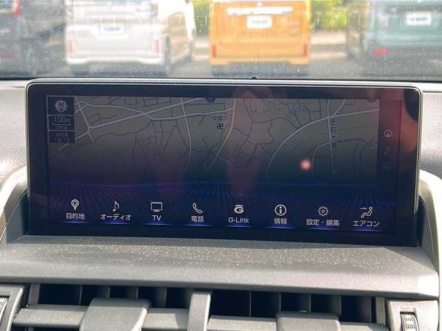 レクサス ＮＸ 300 Fスポーツ 福岡県 2020(令2)年 2万km ホワイトノーヴァガラスフレーク メーカーナビ/【AM/FM/CD/DVD/SD/USB/BT/フルセグTV】/アラウンドビューモニター/サンルーフ/3眼LEDヘッドライト/レクサスセーフティ・レーダークルーズコントロール/ブラインドスポットモニター/パワーバックドア/前席シートヒーター＆エアシート/前席パワーシート/ステアリングヒーター/パドルシフト/ステアリングスイッチ/電動格納ミラー/電動パーキングブレーキ/置くだけ充電