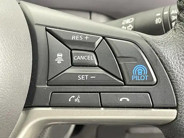 日産 セレナ e－パワー ハイウェイスター V 千葉県 2021(令3)年 4.5万km ブリリアントホワイトパール 禁煙車/エマージェンシーブレーキ/レーンキープアシスト/プロパイロット/ブラインドスポットモニター/純正10型メモリビ/　CD/DVD/BT/フルセグTV/両側パワースライドドア/アラウンドビューモニター/ETC/電子パーキング/オートホールド/ステアリングスイッチ/革巻きステアリング/スマートキー&プッシュスタート/純正16インチアルミホイール/LEDヘッドライト/フォグライト