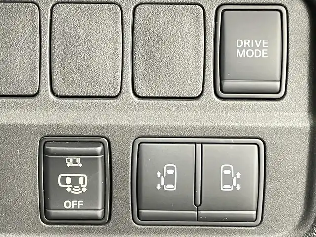 日産 セレナ e－パワー ハイウェイスター V 千葉県 2021(令3)年 4.5万km ブリリアントホワイトパール 禁煙車/エマージェンシーブレーキ/レーンキープアシスト/プロパイロット/ブラインドスポットモニター/純正10型メモリビ/　CD/DVD/BT/フルセグTV/両側パワースライドドア/アラウンドビューモニター/ETC/電子パーキング/オートホールド/ステアリングスイッチ/革巻きステアリング/スマートキー&プッシュスタート/純正16インチアルミホイール/LEDヘッドライト/フォグライト