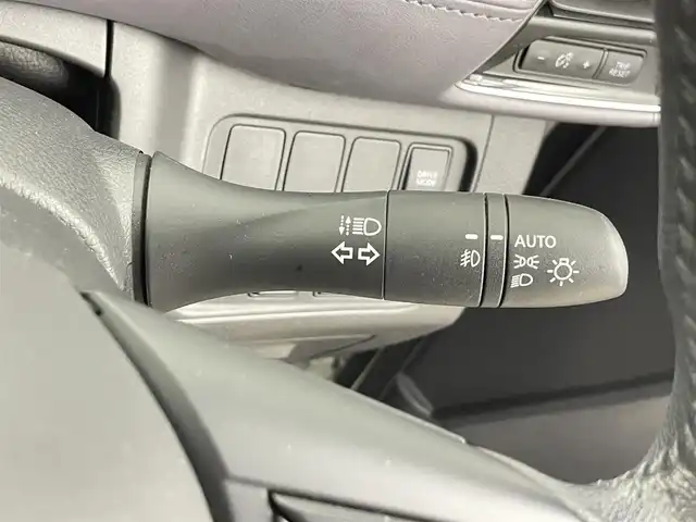 日産 セレナ e－パワー ハイウェイスター V 千葉県 2021(令3)年 4.5万km ブリリアントホワイトパール 禁煙車/エマージェンシーブレーキ/レーンキープアシスト/プロパイロット/ブラインドスポットモニター/純正10型メモリビ/　CD/DVD/BT/フルセグTV/両側パワースライドドア/アラウンドビューモニター/ETC/電子パーキング/オートホールド/ステアリングスイッチ/革巻きステアリング/スマートキー&プッシュスタート/純正16インチアルミホイール/LEDヘッドライト/フォグライト