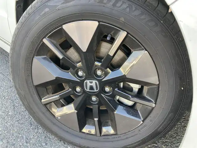 ホンダ ステップワゴン スパーダ eHEV 香川県 2022(令4)年 7.3万km プラチナホワイトパール 純正11.4型ナビ/フルセグTV/純正15.6型リア席モニター/両側パワースライドドア/マルチビューカメラ/ビルトインETC/アダプティブクルーズコントロール/ホンダセンシング/・衝突被害軽減ブレーキ/・車線逸脱防止支援/・前後誤発進抑制/・ブラインドスポットインフォメーション/・標識認識/・オートハイビーム/LEDヘッドランプ/革巻きステアリング/パドルシフト/合皮/撥水加工ファブリックコンビシート/前席シートヒーター/2列目キャプテンシート/オットマン/純正16インチアルミホイール/スマートキー/プッシュエンジンスタート/禁煙車