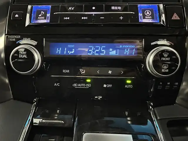 トヨタ アルファード SC 道央・札幌 2018(平30)年 2.3万km ホワイトパールクリスタルシャイン ・ワンオーナー/・４WD/・寒冷地仕様/・アルパイン11インチナビゲーション/　CD/DVD/フルセグ/SD/BT/・社外フリップダウンモニター/・純正ビルトインETC/・バックカメラ/・両側パワースライドドア/・パワーバックドア/・プリクラッシュセーフティ/・レーダークルーズコントロール/・横滑り防止装置/・前後コーナーセンサー/・レーンキープアシスト/・ロードサインアシスト/・先行車発進通知/・オートブレーキホールド/・１００V充電/・前席パワーシート/・レザーシート/・前席シートヒーター/エアシート/・ステアリングヒーター/・オットマン/・オートライト/・オートマチックハイビーム/・LEDヘッドライト/・フロントフォグライト/・純正フロアマット　（助手席/2列目一部欠品）/・スマートキー/・プッシュスタート/・純正AW18インチ/・nanoe