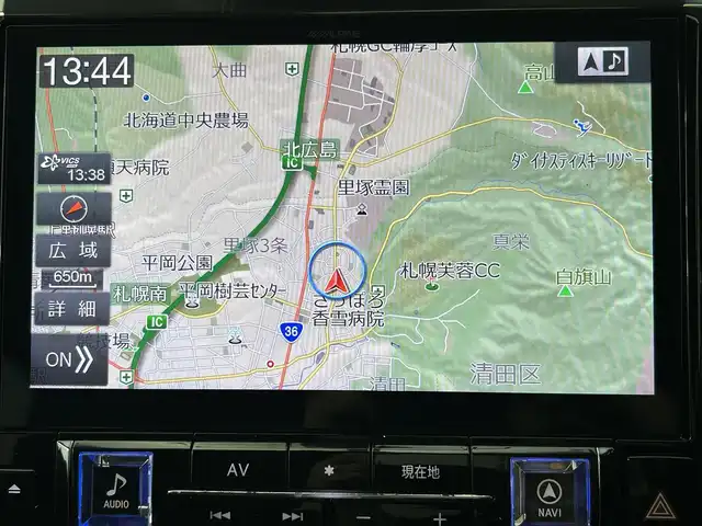 トヨタ アルファード SC 道央・札幌 2018(平30)年 2.3万km ホワイトパールクリスタルシャイン ・ワンオーナー/・４WD/・寒冷地仕様/・アルパイン11インチナビゲーション/　CD/DVD/フルセグ/SD/BT/・社外フリップダウンモニター/・純正ビルトインETC/・バックカメラ/・両側パワースライドドア/・パワーバックドア/・プリクラッシュセーフティ/・レーダークルーズコントロール/・横滑り防止装置/・前後コーナーセンサー/・レーンキープアシスト/・ロードサインアシスト/・先行車発進通知/・オートブレーキホールド/・１００V充電/・前席パワーシート/・レザーシート/・前席シートヒーター/エアシート/・ステアリングヒーター/・オットマン/・オートライト/・オートマチックハイビーム/・LEDヘッドライト/・フロントフォグライト/・純正フロアマット　（助手席/2列目一部欠品）/・スマートキー/・プッシュスタート/・純正AW18インチ/・nanoe