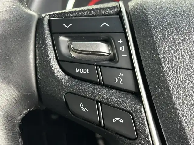 トヨタ アルファード SC 道央・札幌 2018(平30)年 2.3万km ホワイトパールクリスタルシャイン ・ワンオーナー/・４WD/・寒冷地仕様/・アルパイン11インチナビゲーション/　CD/DVD/フルセグ/SD/BT/・社外フリップダウンモニター/・純正ビルトインETC/・バックカメラ/・両側パワースライドドア/・パワーバックドア/・プリクラッシュセーフティ/・レーダークルーズコントロール/・横滑り防止装置/・前後コーナーセンサー/・レーンキープアシスト/・ロードサインアシスト/・先行車発進通知/・オートブレーキホールド/・１００V充電/・前席パワーシート/・レザーシート/・前席シートヒーター/エアシート/・ステアリングヒーター/・オットマン/・オートライト/・オートマチックハイビーム/・LEDヘッドライト/・フロントフォグライト/・純正フロアマット　（助手席/2列目一部欠品）/・スマートキー/・プッシュスタート/・純正AW18インチ/・nanoe