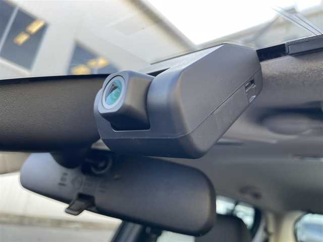 ホンダ ＷＲ－Ｖ Z+ 東京都 2024(令6)年 0.7万km メテオロイドグレーメタリック 純正ナビ　/フルセグＴＶ　Ｂｌｕｅｔｏｏｔｈ　/ＵＳＢ　/ＡｐｐｌｅＣａｒＰｌａｙ　/バックカメラ　/ドラレコ　/追従型クルーズコントロールシステム　/ＥＴＣ　/純正フロアマット　/純正アルミホイール　/パドルシフト/ABS/横滑り防止装置/盗難防止装置/オートライト