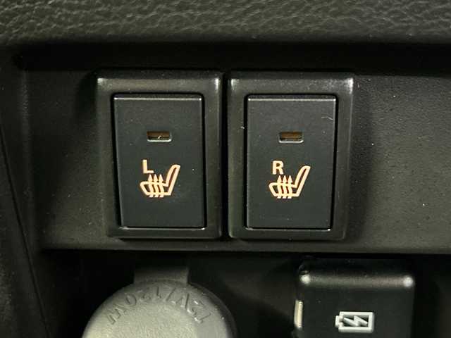 スズキ ハスラー Jスタイル Ⅱ 神奈川県 2023(令5)年 0.6万km ピュアホワイトパール/ウッディブラウン2トーンルーフ 純正メモリーナビ/Bluetooth・CD・DVD・フルセグTV・USB・iPod・AppleCarPlay/全方位モニター/セーフティーサポート/クルーズコントロール/シートヒーター/スペアキー1本/スマートキー/ルーフレール/純正15インチアルミホイール/コーナーセンサー/LEDヘッドライト/オートマチックハイビーム/横滑り防止装置/盗難防止装置/衝突被害軽減システム